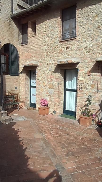Il Pozzo Di Sant'Andrea Bed & Breakfast Siena Ngoại thất bức ảnh