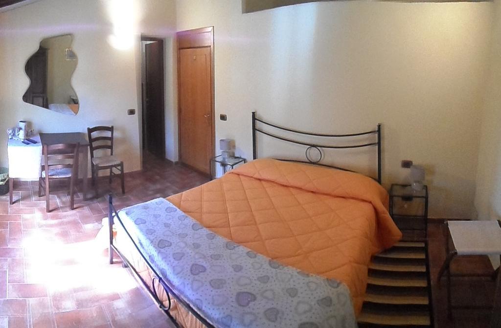 Il Pozzo Di Sant'Andrea Bed & Breakfast Siena Ngoại thất bức ảnh